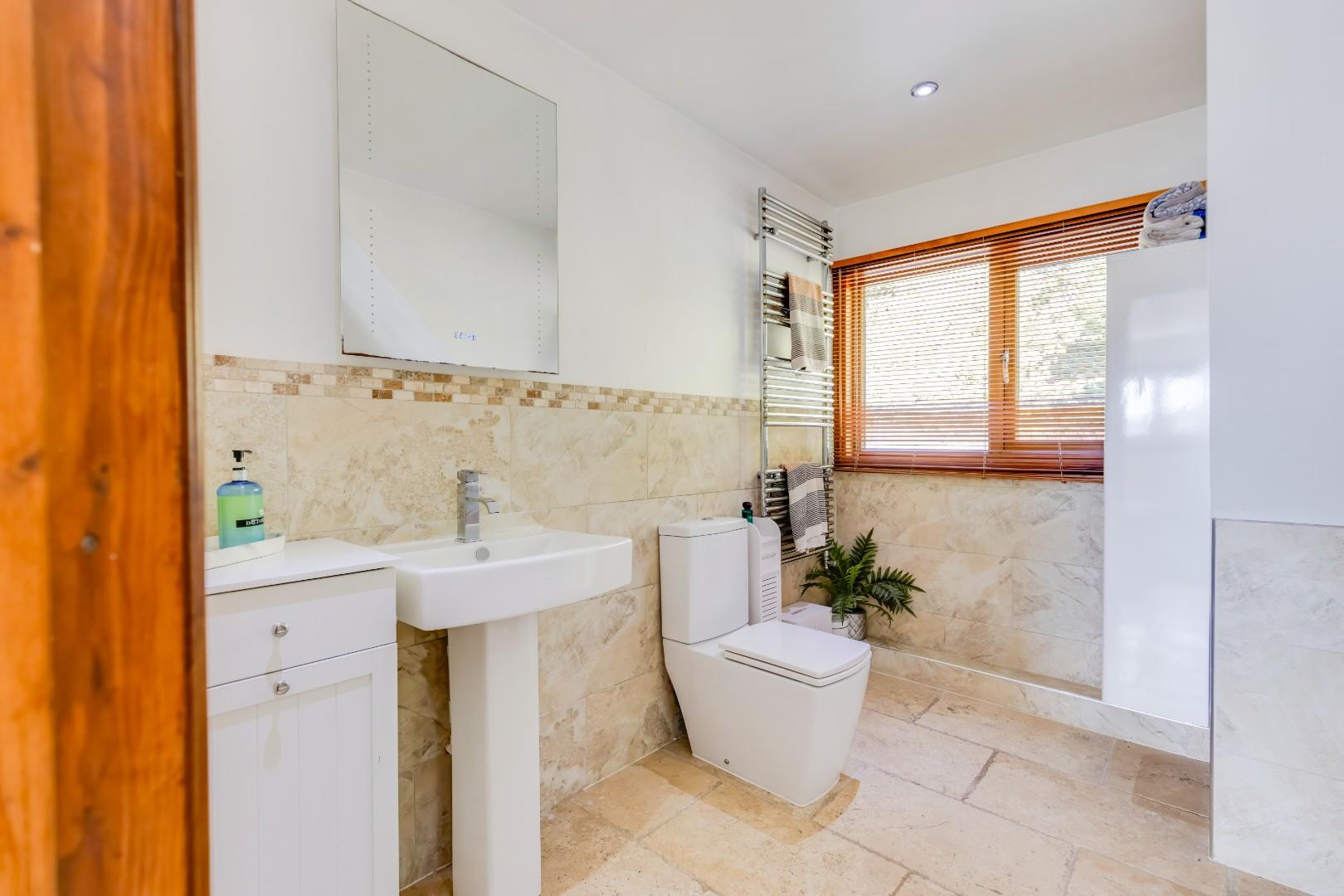 11 Oakmead Road, Llanharan, Pontyclun, Rhondda Cynon Taff, CF72 9FB